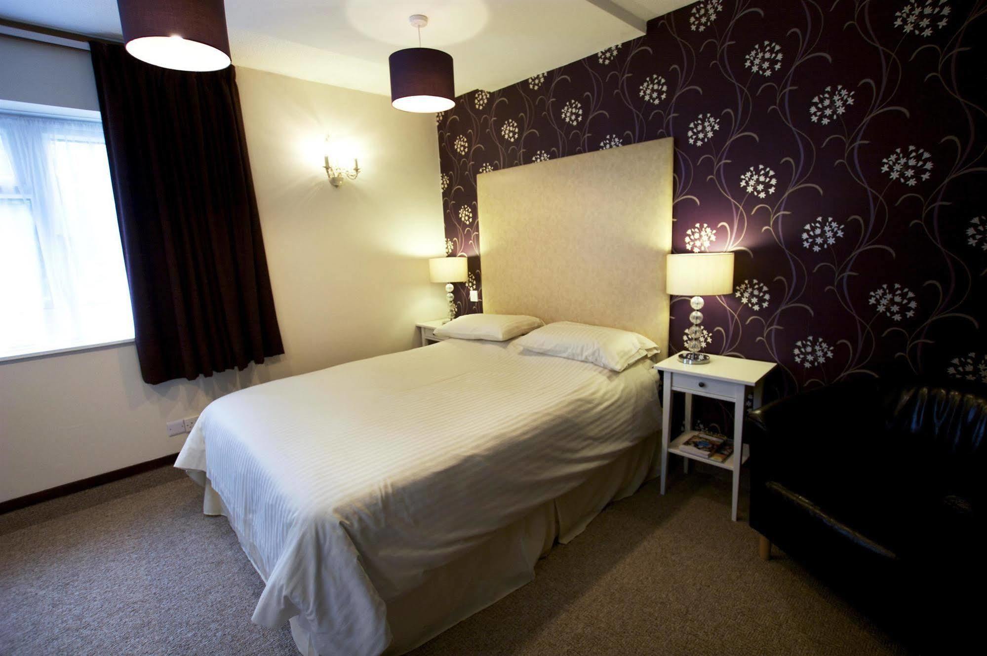 Best Western Compass Inn Tormarton Oda fotoğraf