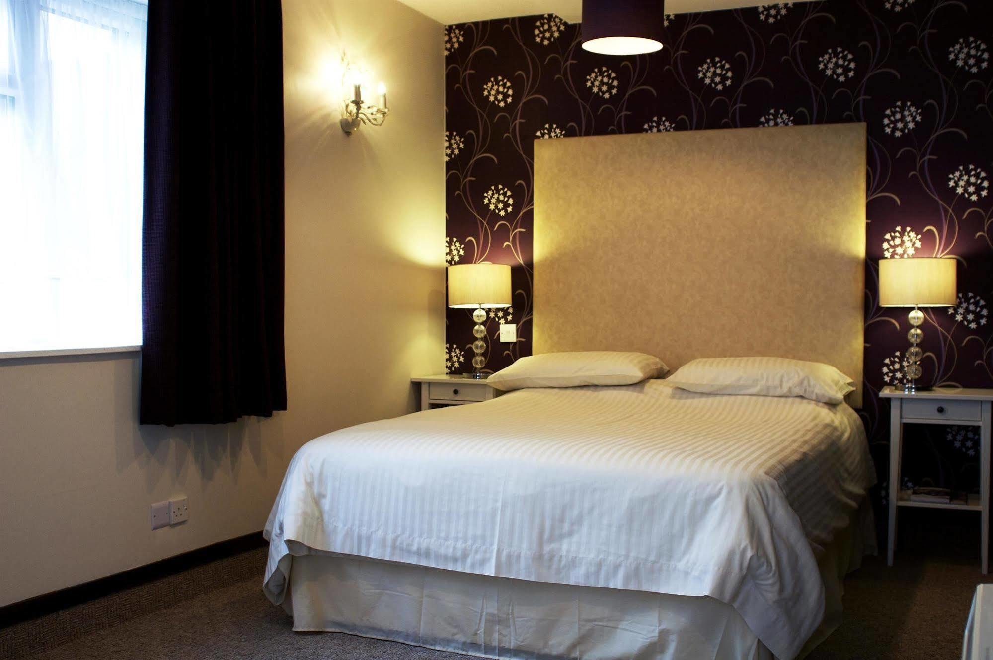 Best Western Compass Inn Tormarton Oda fotoğraf
