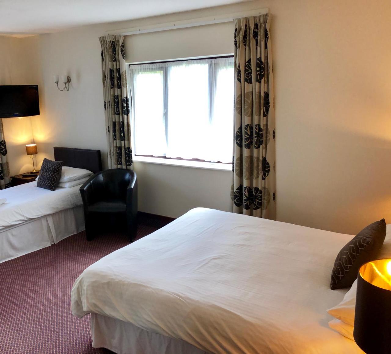 Best Western Compass Inn Tormarton Dış mekan fotoğraf